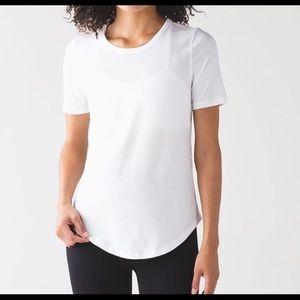 Lululemon Love III Tee SZ 4